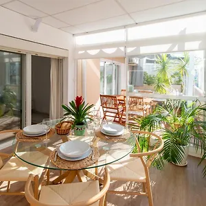 penthouse-with-terrace-in-marbella-costa-del-sol.1costadelsol.com/